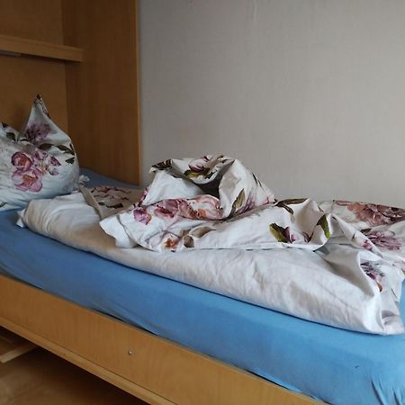 Ferienwohnungen Jojasa Latsch Buitenkant foto