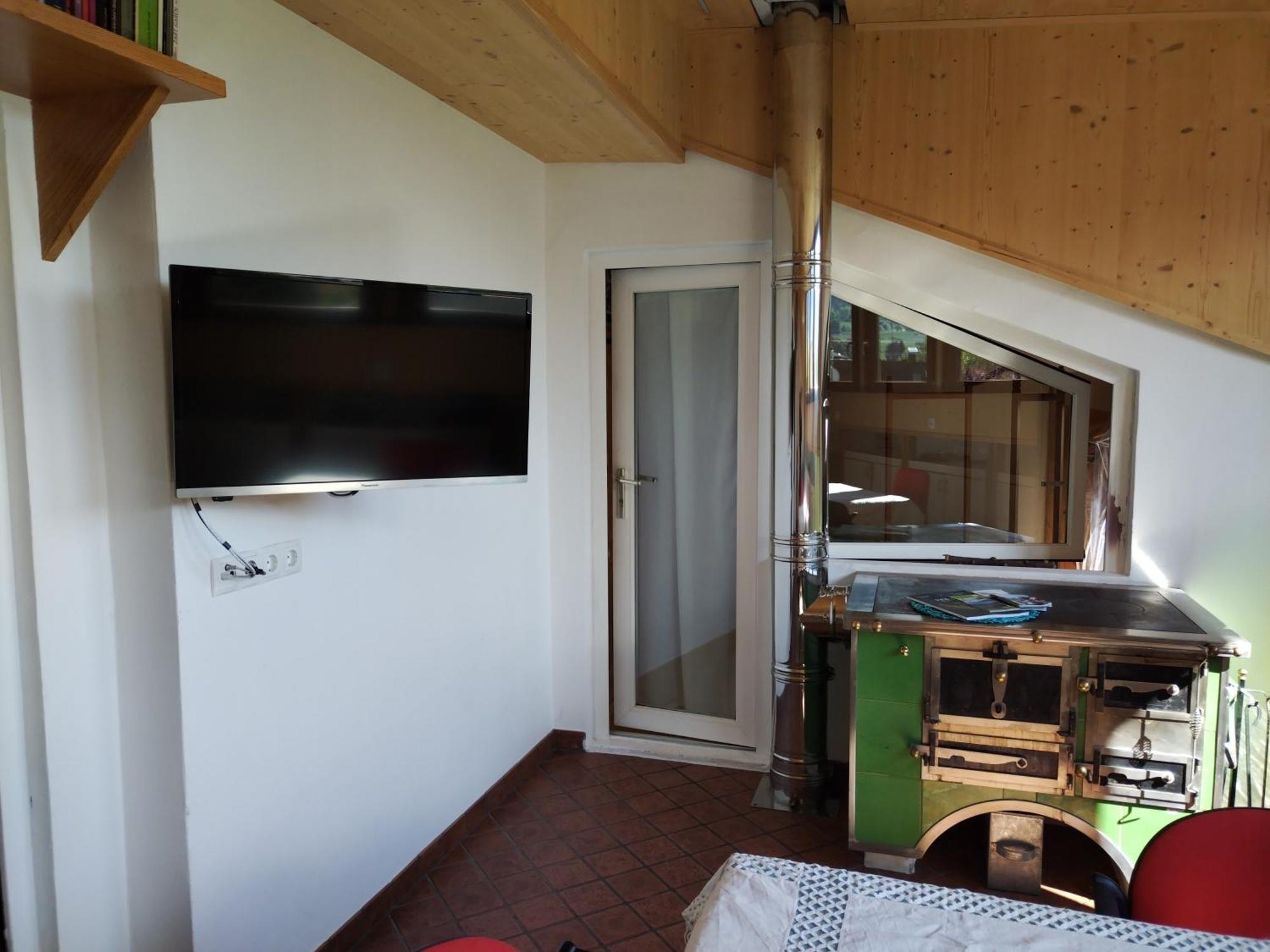 Ferienwohnungen Jojasa Latsch Buitenkant foto