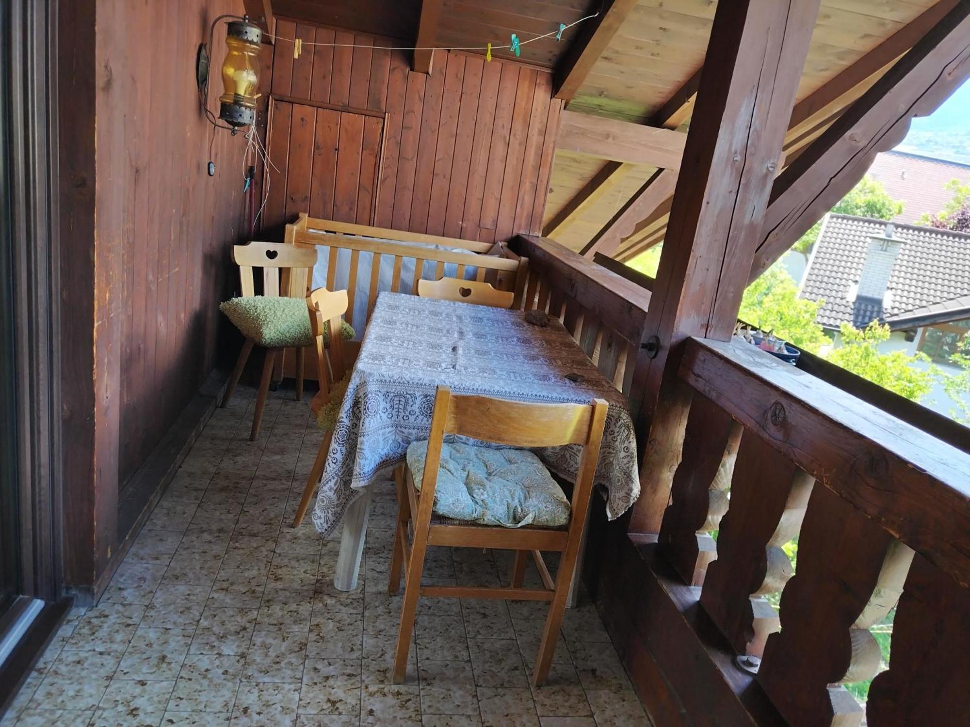 Ferienwohnungen Jojasa Latsch Buitenkant foto