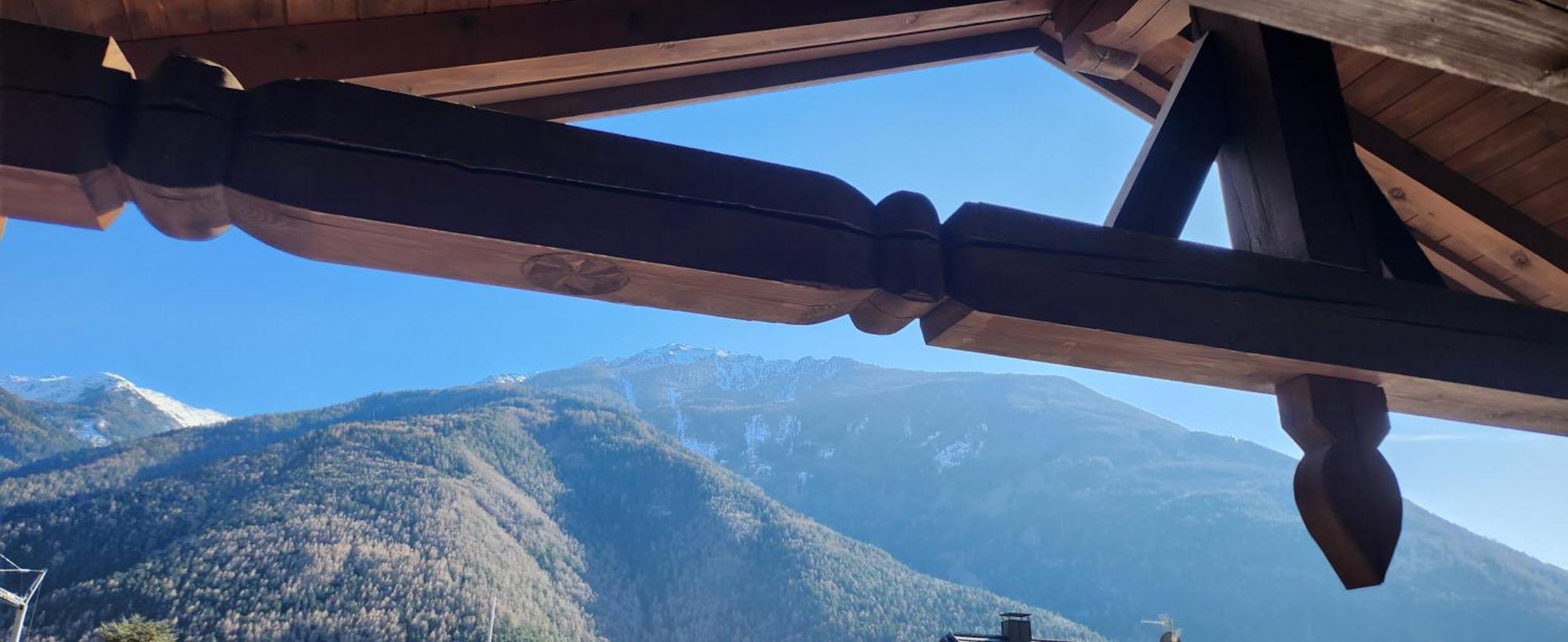 Ferienwohnungen Jojasa Latsch Buitenkant foto